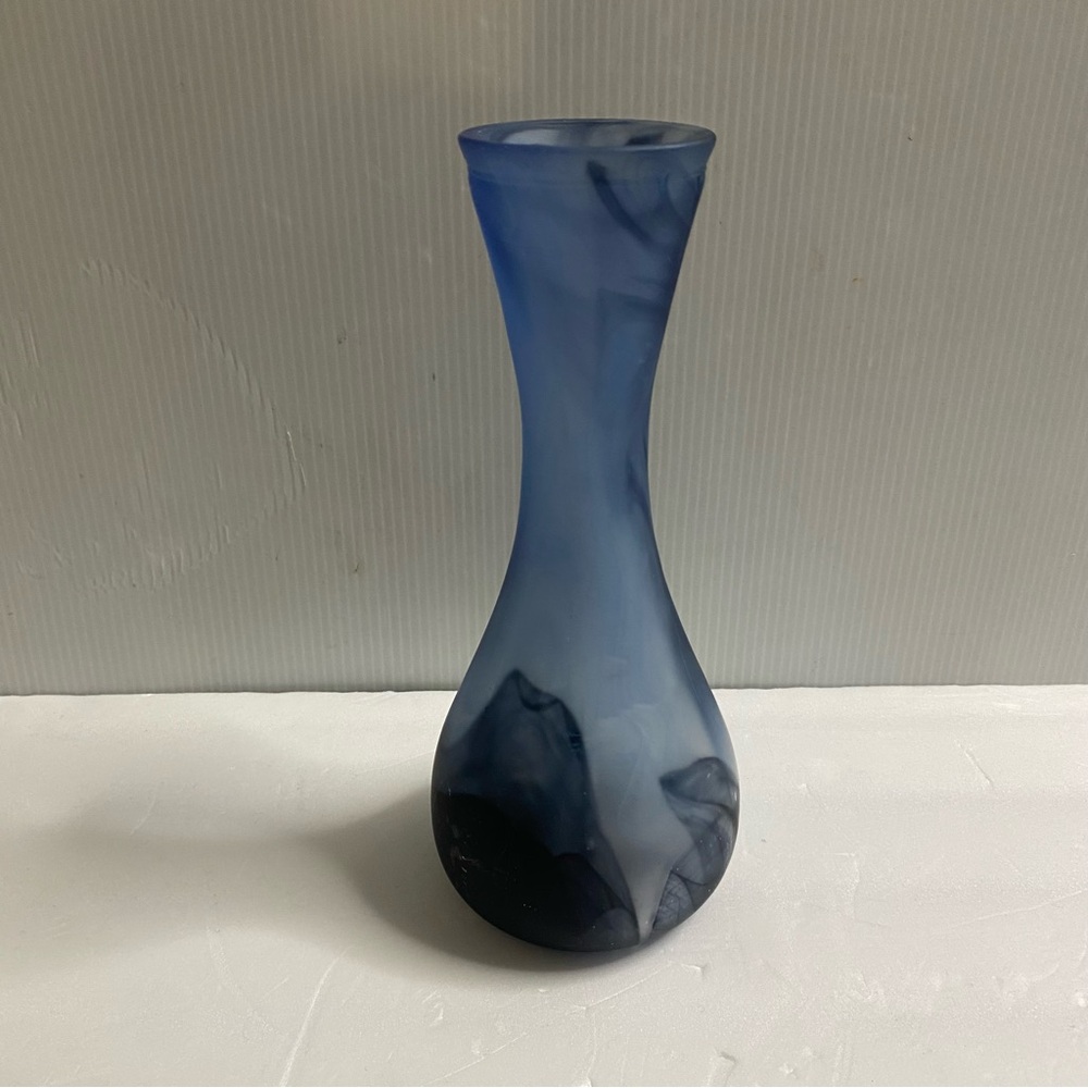Turkish Akcam Blue Swirl Glass Vase